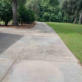 yard maintenance by bullion landscape reviewed on August 18, 2025