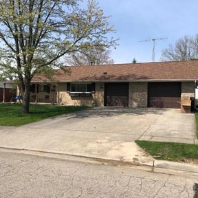 yard care by A n R lawn service reviewed on November 26, 2025