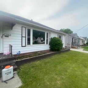 Flower Bed Weeding by Fresh Cuttz Lawn Care &amp; Power Washing reviewed on May 22, 2026