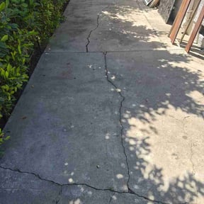 Leaf Removal by Myers Home &amp; Yard Service reviewed on June 10, 2026