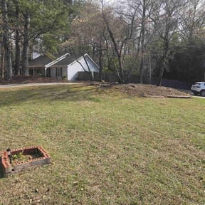Leaf Removal by G&M Landscaping Services reviewed on October 1, 2025
