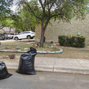 Leaf Removal by 843 Lawn Care reviewed on April 27, 2026