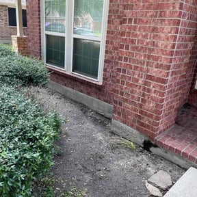 Flower Bed Weeding by John's Lawn Maintenance reviewed on July 27, 2026