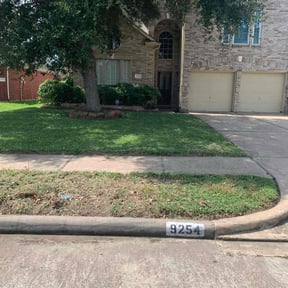 yard work by Paint by Ponch reviewed on August 19, 2025