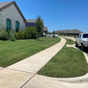 yard care by AJ Lawn Services reviewed on August 20, 2025