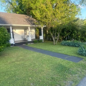 residential landscaping by JW Lawn Care reviewed on September 29, 2023