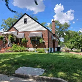 landscape maintenance by Halls Lawn And Tree reviewed on August 16, 2025