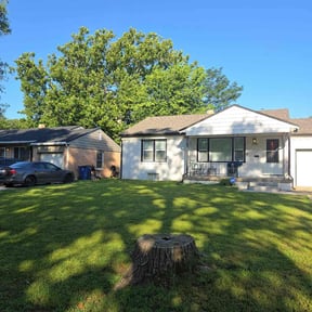 gardening service by Vanlandingham Lawn Care & Services reviewed on August 17, 2025