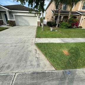 yard care by MC CutZ reviewed on November 18, 2025