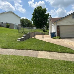 lawn care by Hoosier Heroes reviewed on August 18, 2025