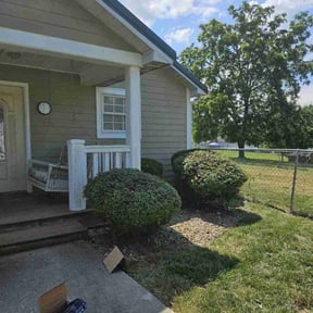 Bush Trimming by Choice Specialties LLC reviewed on January 8, 2024