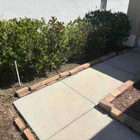 Flower Bed Weeding by Geronimo Landscaping reviewed on August 17, 2026