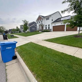 landscaping by CSM Property Maintenance reviewed on August 15, 2025