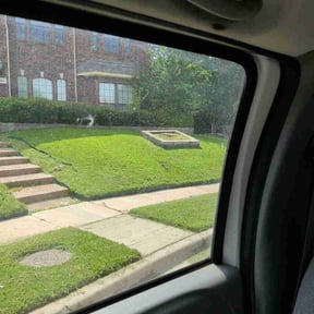 Flower Bed Weeding by Grass Life reviewed on June 25, 2026
