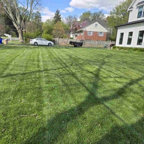 yard maintenance by Just us landscaping LLC reviewed on August 17, 2025