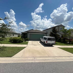 yard care by Jay&#039;s Resource reviewed on November 23, 2025