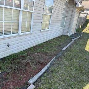 Flower Bed Weeding by Golden Lion's reviewed on March 25, 2026