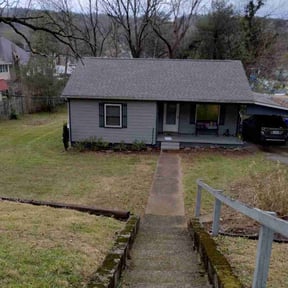 Leaf Removal by Type A Lawn Guy reviewed on December 17, 2025