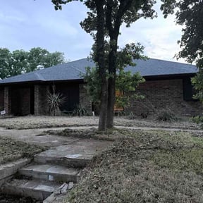 Leaf Removal by Lewis Landscape reviewed on June 4, 2026