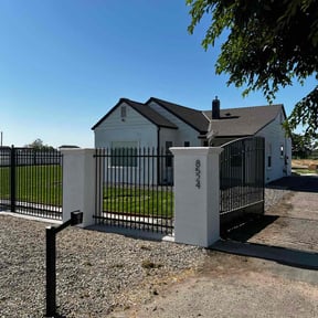 lawn service by Turf Turtles LLC reviewed on April 24, 2025