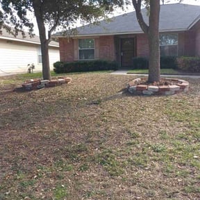 Bush Trimming by Sebastian's concrete and landscaping reviewed on August 16, 2025