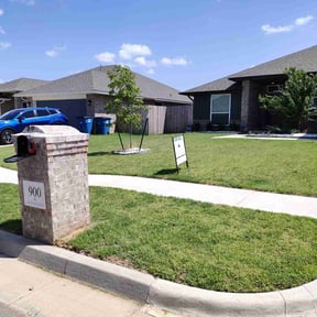 landscaping by J Gavin Lawn Care reviewed on August 17, 2025