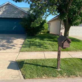 landscaping by Iowa Fence Inc reviewed on September 30, 2025