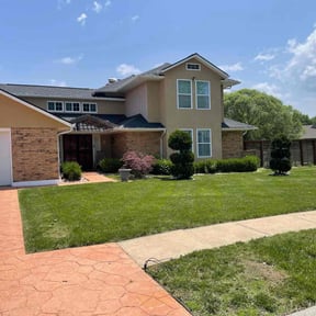 residential landscaping by Green Horizon Lawn Care LLC. reviewed on April 18, 2024