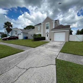 yard work by Tandtmanagement reviewed on December 4, 2023