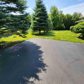 gardening service by Way family lawn grooming reviewed on August 16, 2025