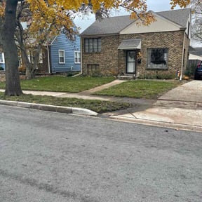 Leaf Removal by North West forest recycling llc reviewed on November 18, 2025