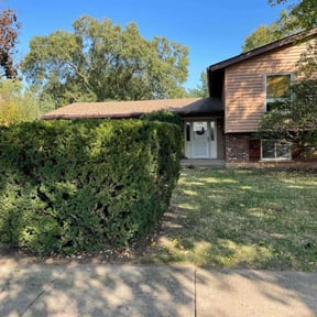 Bush Trimming by Garden Guys Landscaping reviewed on August 18, 2025