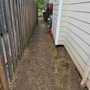 Flower Bed Weeding by Clouse Landscaping reviewed on June 28, 2026