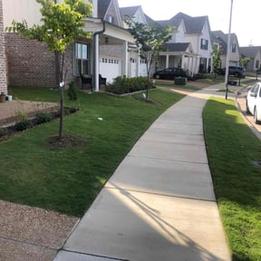 yard care by LawnWorks by Josh reviewed on August 15, 2025