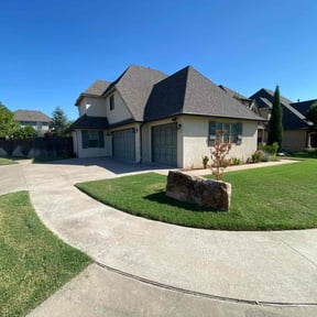 landscaping by O'Shields Parks Mowing and Cleaning reviewed on August 17, 2025