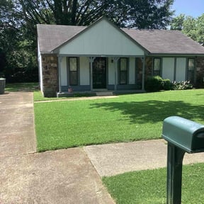 landscaping by JD Koller Property Maintenance reviewed on August 20, 2025