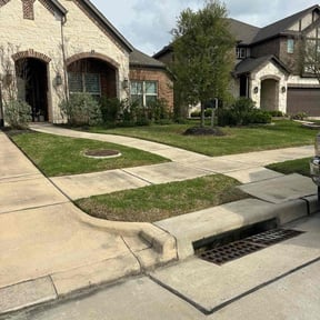 yard maintenance by Valmont Landscaping and Construction reviewed on August 15, 2025