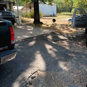 Bush Trimming by Jays lawn care reviewed on April 5, 2024