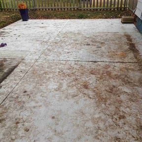 Leaf Removal by Garrett’s Lawn Care reviewed on November 24, 2025