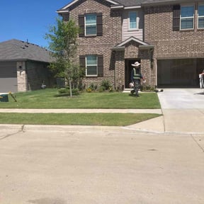 Leaf Removal by Good Guys Lawn and Fence reviewed on April 19, 2022