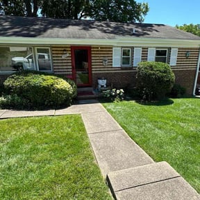 Flower Bed Weeding by Nicholas  Garbooshian reviewed on June 30, 2022