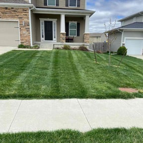 yard service by Landon’s Lawn Care reviewed on August 15, 2025