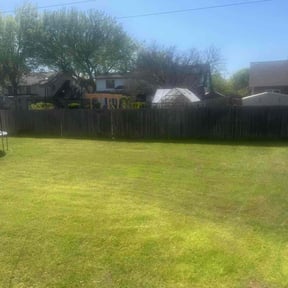 lawn care by Lawn Mow Bros reviewed on March 27, 2024
