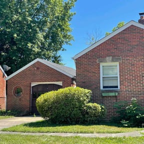 Bush Trimming by Supreme Home Services reviewed on November 21, 2025