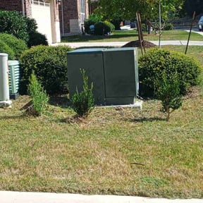 Flower Bed Weeding by Larkin Lawn Care reviewed on August 20, 2026