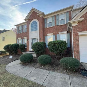 Bush Trimming by Soto landscape reviewed on November 22, 2025