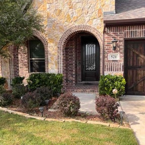 Bush Trimming by Warren B Landscaping and Construction LLC reviewed on November 24, 2025