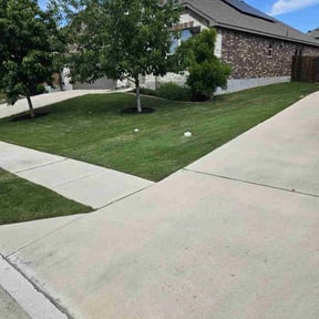 yard care by T&amp;M Lawn Services reviewed on November 18, 2025