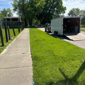 lawn care services by Evergreen Valley reviewed on May 16, 2024