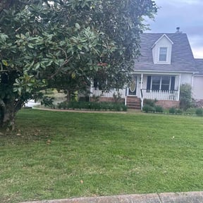 turf maintenance by Baker Lawncare reviewed on May 1, 2025